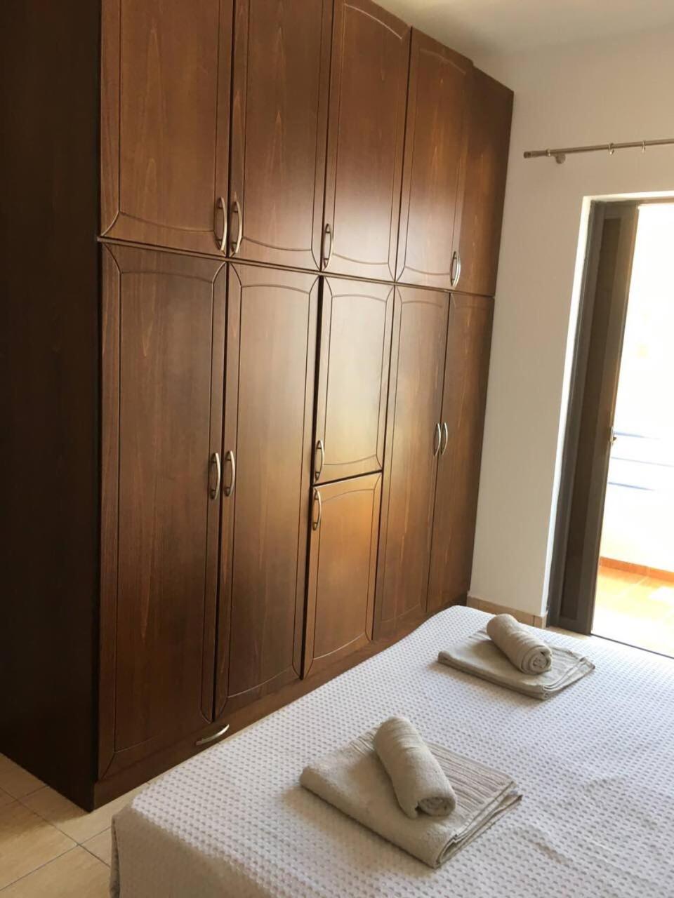 Sea And Sky Apartments Sarande Room photo