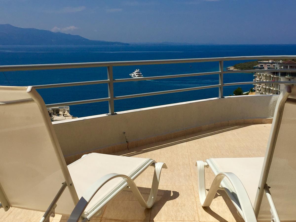Sea And Sky Apartments Sarande Exterior photo