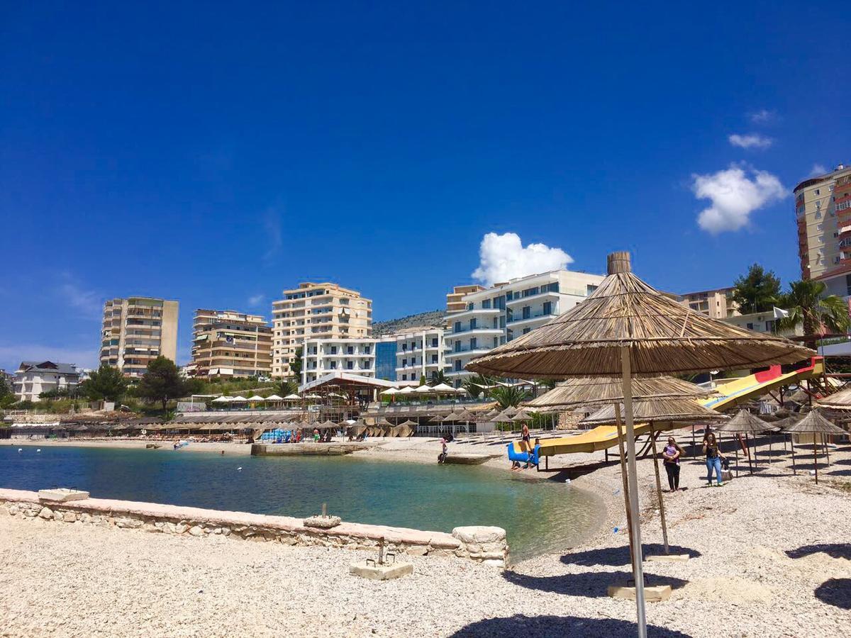 Sea And Sky Apartments Sarande Exterior photo