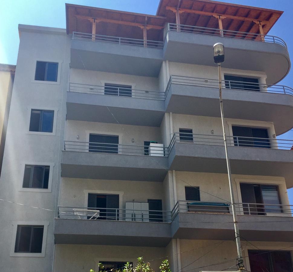 Sea And Sky Apartments Sarande Exterior photo